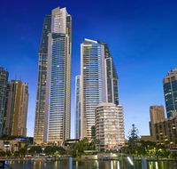 Holiday Holiday Circle On Cavill Apartments - Tourism Cairns