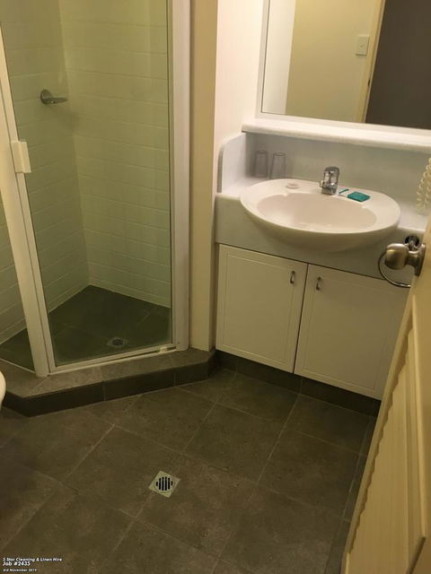 Just Perfect Apartment With Ocean Views - Tourism Cairns 0