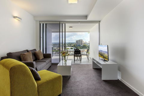 Code Apartments - Tourism Cairns 42