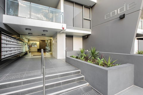 Code Apartments - Tourism Cairns 21