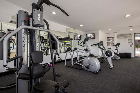 Code Apartments - Tourism Cairns 6