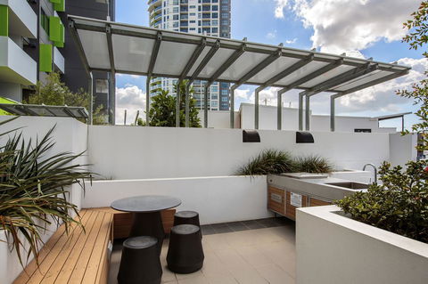 Code Apartments - Tourism Cairns 18