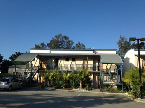 Novena Palms Motel - Tourism Cairns 7