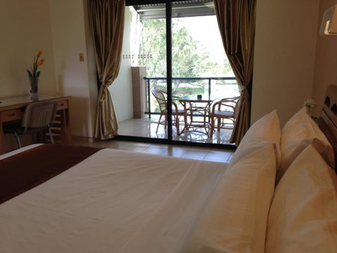 Novena Palms Motel - Tourism Cairns 14