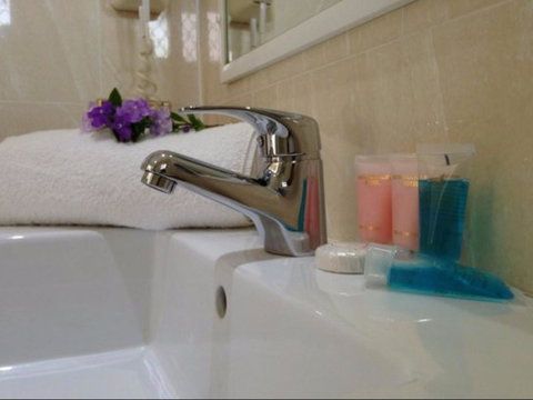 Novena Palms Motel - Tourism Cairns 2