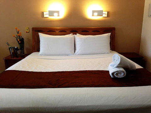 Novena Palms Motel - Tourism Cairns 12