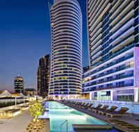 Hilton Surfers Paradise Residences - Tourism Cairns
