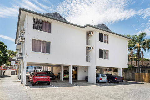 Sunshine Beach Resort - Tourism Cairns 13