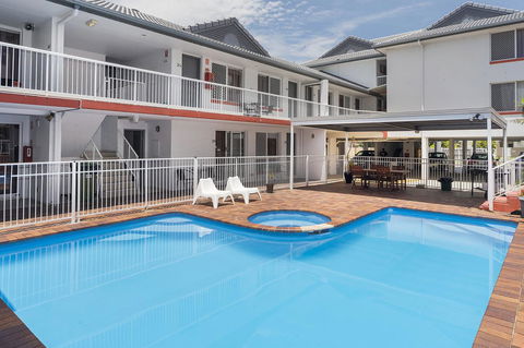 Sunshine Beach Resort - Tourism Cairns 0