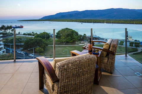 Jack And Newell Holiday Apartments - Tourism Cairns 0