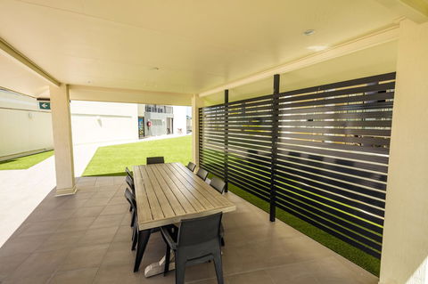 Jack And Newell Holiday Apartments - Tourism Cairns 6