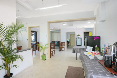 Cairns City Palms - Tourism Cairns 4