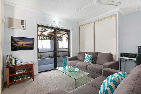 Cairns City Palms - Tourism Cairns 5
