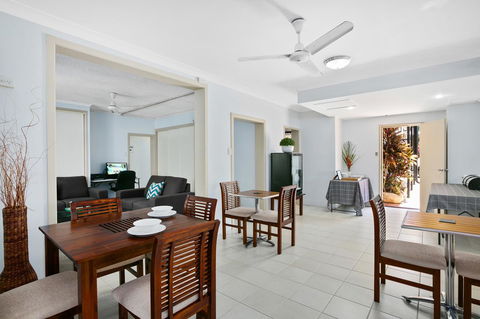 Cairns City Palms - Tourism Cairns 6