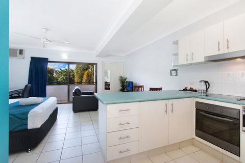 Cairns City Palms - Tourism Cairns 13