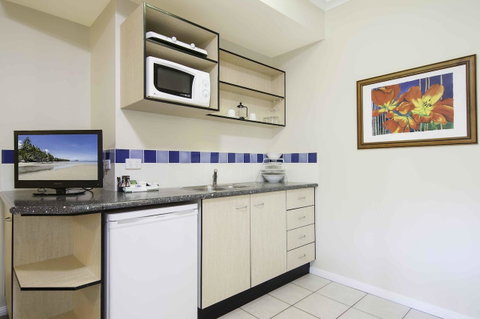Bay Villas Resort - Tourism Cairns 32