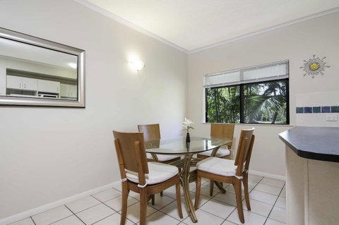 Bay Villas Resort - Tourism Cairns 20