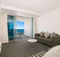 Number 1 H Luxury Residence - Netflix WiFi  More - Tourism Cairns