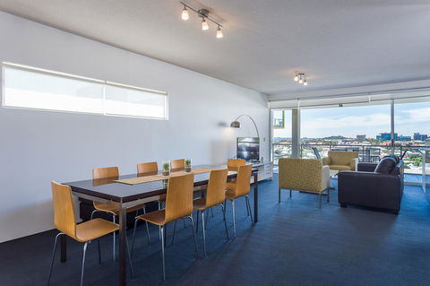 Oxygen Apartments - Tourism Cairns 6