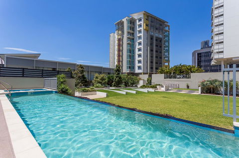 Oxygen Apartments - Tourism Cairns 1