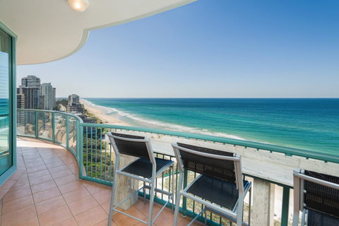 The Waterford On Main Beach - Tourism Cairns 12