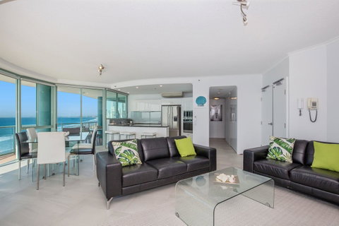 The Waterford On Main Beach - Tourism Cairns 20