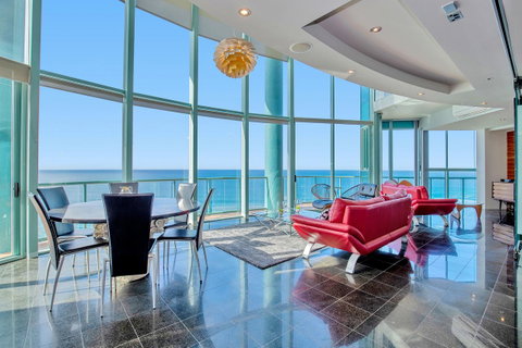 The Waterford On Main Beach - Tourism Cairns 44