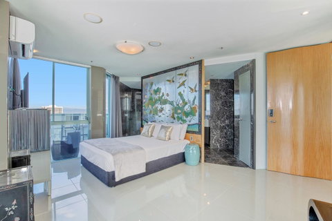 The Waterford On Main Beach - Tourism Cairns 37