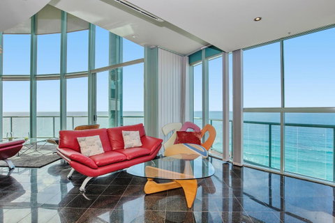 The Waterford On Main Beach - Tourism Cairns 41