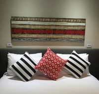 Calamvale Hotel Suites and Conference Centre - Tourism Cairns