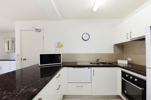 Lindomare Apartments - Tourism Cairns 33