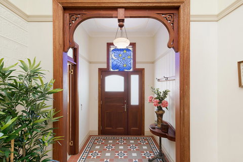 The Guesthouse Maleny - Tourism Cairns 20