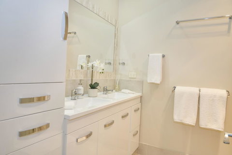 The Guesthouse Maleny - Tourism Cairns 9