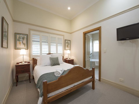 The Guesthouse Maleny - Tourism Cairns 12