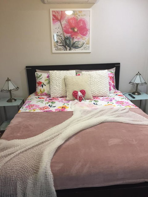 Shasta Place - Tourism Cairns 1