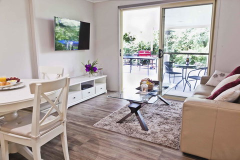 Shasta Place - Tourism Cairns 17