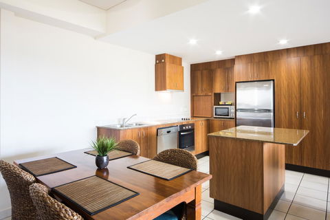 Portside Whitsunday Luxury Holiday Apartments - Tourism Cairns 12