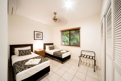 Portside Whitsunday Luxury Holiday Apartments - Tourism Cairns 21