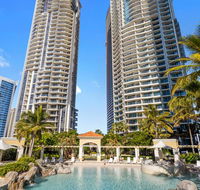 Holiday Holiday Chevron Renaissance Apartments - Tourism Cairns