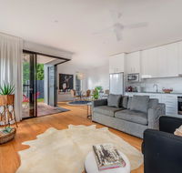 Sam's Buderim Mountain Guest House - Tourism Cairns