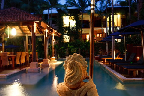 Hibiscus Resort & Spa - Official Onsite Reception & Check In - Tourism Cairns 7