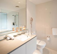 Circle On Cavill Surfers Paradise Apartments - Tourism Cairns
