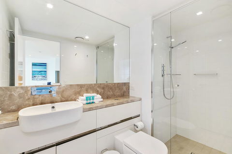 Soul 2 & 3 Bedroom Ocean View - We Accommodate - Tourism Cairns 1