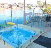 Waterside Resort Style - Tourism Cairns