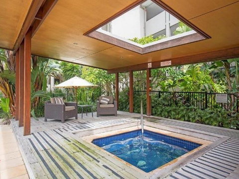 WAVE CULTURE 1204 - BEACH BLISS - Tourism Cairns 0