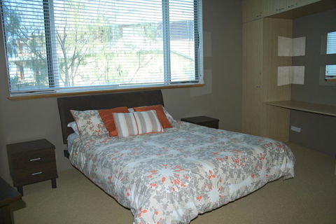 WAVES 203 ON CURRUMBIN - Tourism Cairns 1