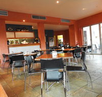 Waves Luxury Suites - Tourism Cairns