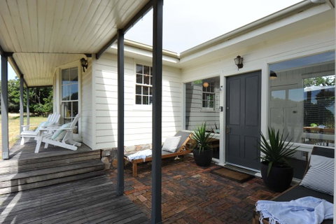 White Shell Cottage - Tourism Cairns 2
