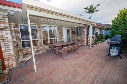 Whitesands Road, Unit 2/12 - Tourism Cairns 2