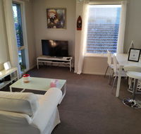 Whole storey 2 BedroomsKitchenLiving room in Glen Waverley - Tourism Cairns